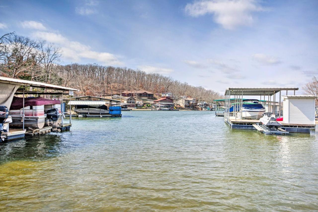 Lakefront Rocky Mount Home With Dock And Fire Pit ภายนอก รูปภาพ